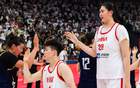 宮魯鳴：張子宇體重三百斤，場上摔一跤震撼全場。