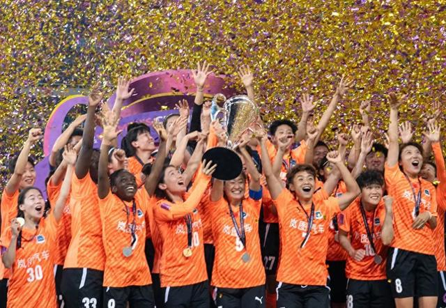 亞冠賽場，武體人奪魁！光彩奪目！