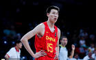 郇斯楠表現(xiàn)亮眼，12中8得16分5板，送出6次封蓋！