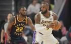 NBA分析師提議詹轉(zhuǎn)會尼克斯，換取2.2億球星。